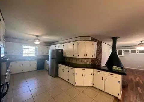 Kitchen - 1401 Maple Panhandle Tx 79068, Panhandle, TX 79068 photo 2 of 3