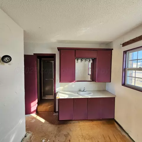 1302 S 3rd Street Canadian Tx 79014 St, Canadian, TX 79014