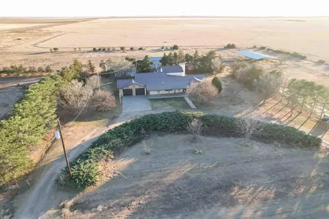 5490 W Road R Dumas Tx 79029-6904, Dumas, TX 79029