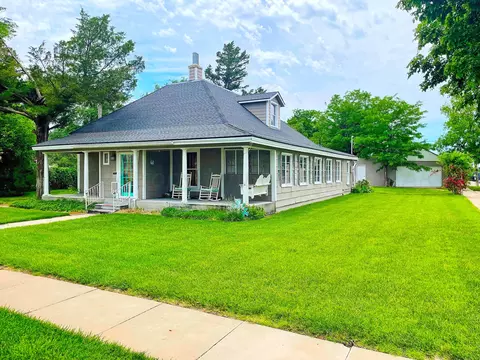 302 S Baylor Street Perryton Tx 79070 St, Perryton, TX 79070