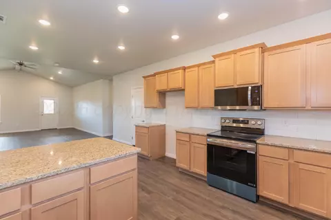 Kitchen - 7601 Beck Drive Amarillo Tx 79119 Dr, Amarillo, TX 79119 photo 4 of 4