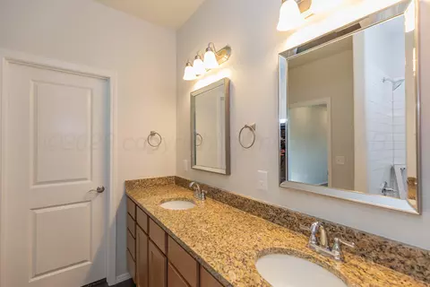 Bath - 7601 Beck Drive Amarillo Tx 79119 Dr, Amarillo, TX 79119 photo 3 of 5