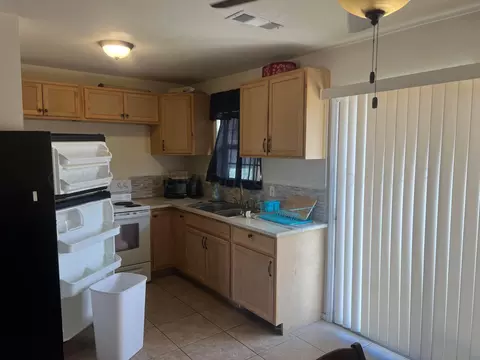 Kitchen - 823 Latimer Street Borger Tx 79007 St, Borger, TX 79007 photo 1 of 3