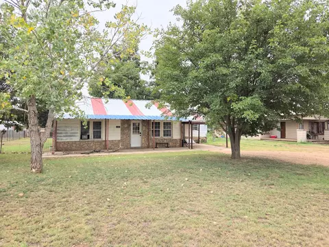 231 Main Street Quitaque Tx 79255 St, Quitaque, TX 79255