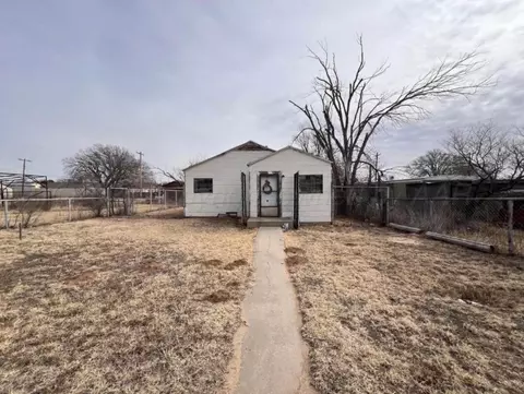 427 Clark Avenue Stinnett Tx 79083 Ave, Stinnett, TX 79083