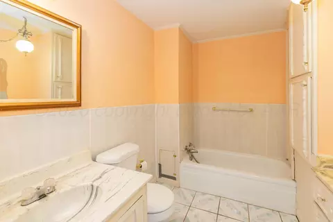 Bath - 1221 E Studebaker Avenue Amarillo Tx 79108-5335 Ave, Amarillo, TX 79108 photo 4 of 5