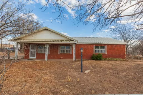Exterior - 1221 E Studebaker Avenue Amarillo Tx 79108-5335 Ave, Amarillo, TX 79108 photo 5 of 11