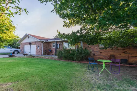 105 S Pratt Street Claude Tx 79019 St, Claude, TX 79019