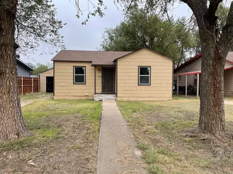 222 Oak Avenue Dumas Tx 79029 Ave, Dumas, TX 79029