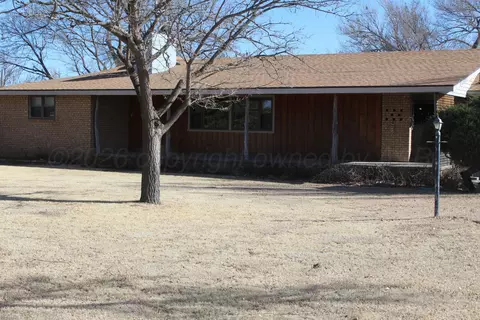 301 S West Avenue Clayton Nm 88415 Ave, Clayton, NM 88415