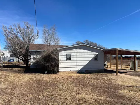 802 S Maple Avenue Friona Tx 79035 Ave, Friona, TX 79035