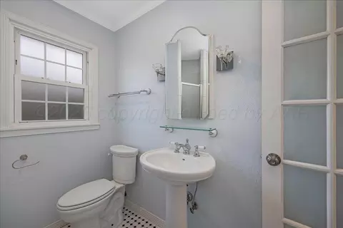 Bath - 2404 Juniper Drive Amarillo Tx 79109 Dr, Amarillo, TX 79109 photo 1 of 4