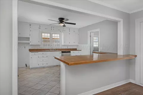Kitchen - 2404 Juniper Drive Amarillo Tx 79109 Dr, Amarillo, TX 79109 photo 1 of 4