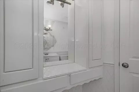 Bath - 2404 Juniper Drive Amarillo Tx 79109 Dr, Amarillo, TX 79109 photo 4 of 4