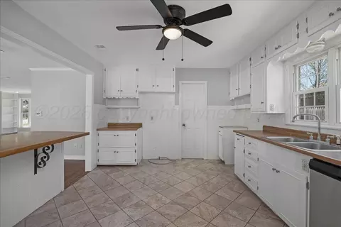 Kitchen - 2404 Juniper Drive Amarillo Tx 79109 Dr, Amarillo, TX 79109 photo 3 of 4