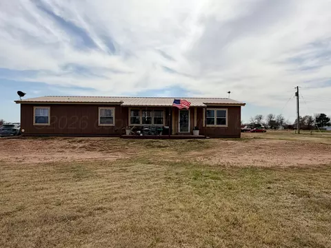 909 W 13th Street Quanah Tx 79252 St, Quanah, TX 79252