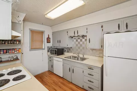 Kitchen - 112 E Cactus Street Amarillo Tx 79108-2202 St, Amarillo, TX 79108 photo 1 of 2