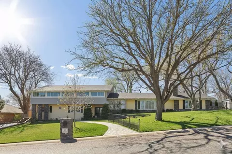 19 Southridge Drive Canyon Tx 79015-2127 Dr, Canyon, TX 79015