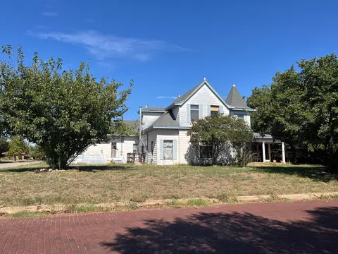 510 NW Avenue D Childress Tx 79201, Childress, TX 79201