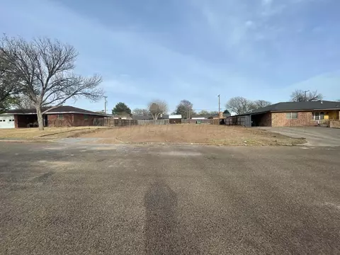 1823 Chestnut Avenue Dalhart Tx 79022 Ave, Dalhart, TX 79022