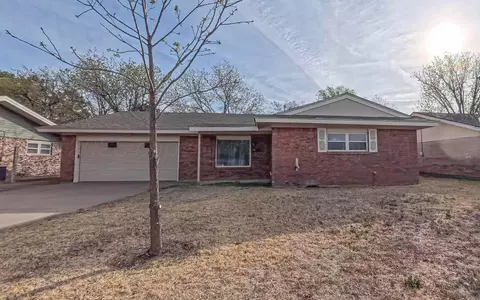 4105 Terrace Drive Amarillo Tx 79109-5526 Dr, Amarillo, TX 79109