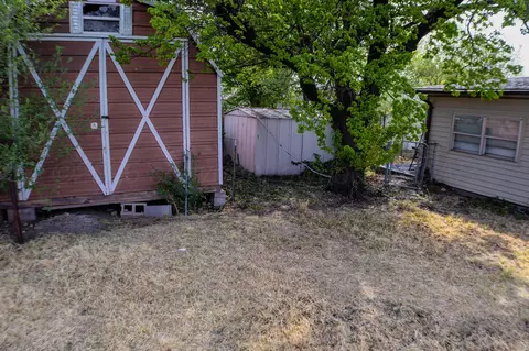 Exterior - 206 Maple Street Borger Tx 79007 St, Borger, TX 79007 photo 6 of 6