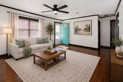 Living - 4612 Cline Road Amarillo Tx 79110-2630 Rd, Amarillo, TX 79110 photo 3 of 7