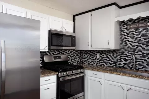 Kitchen - 4612 Cline Road Amarillo Tx 79110-2630 Rd, Amarillo, TX 79110 photo 3 of 4