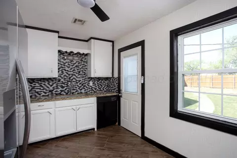 Kitchen - 4612 Cline Road Amarillo Tx 79110-2630 Rd, Amarillo, TX 79110 photo 2 of 4
