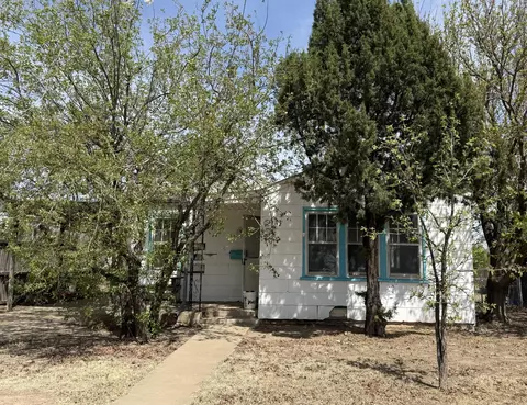 806 N Frost Street Pampa Tx 79065-5439 St, Pampa, TX 79065