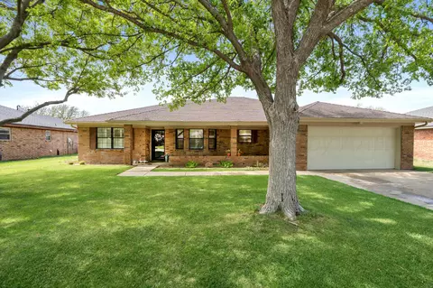 5106 While A Way Road Amarillo Tx 79109-5748 Rd, Amarillo, TX 79109