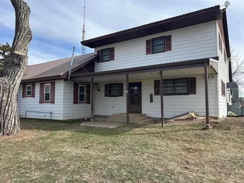 Exterior - 102 Willow Street Lipscomb Tx 79056 St, Lipscomb, TX 79056 photo 3 of 8