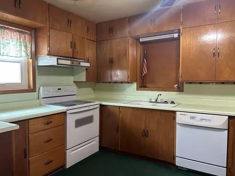 Kitchen - 102 Willow Street Lipscomb Tx 79056 St, Lipscomb, TX 79056 photo 1 of 2