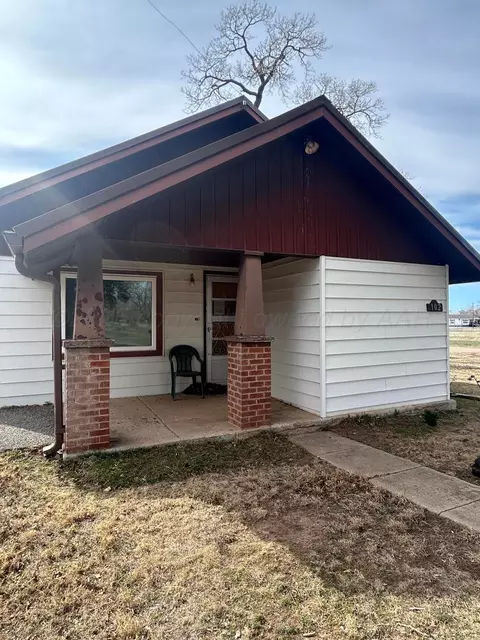 Exterior - 102 Willow Street Lipscomb Tx 79056 St, Lipscomb, TX 79056 photo 6 of 8