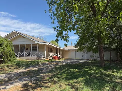 507 Ave B Se Childress Tx 79201, Childress, TX 79201