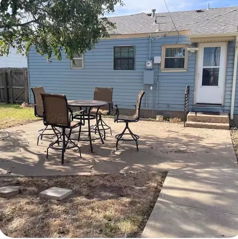 Exterior - 1310 Davis Street Borger Tx 79007 St, Borger, TX 79007 photo 5 of 6