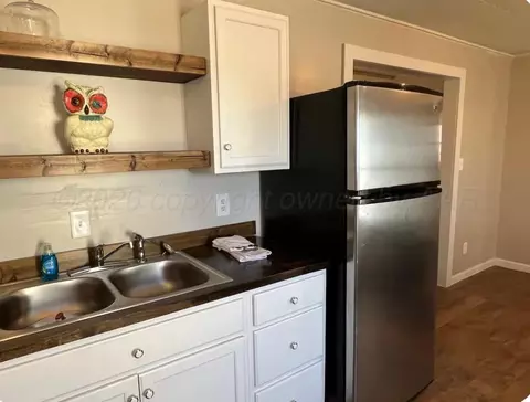 Kitchen - 1310 Davis Street Borger Tx 79007 St, Borger, TX 79007 photo 4 of 8