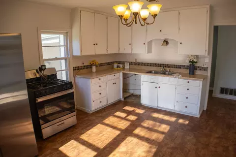 Kitchen - 4203 S Bonham Street Amarillo Tx 79110-1813 St, Amarillo, TX 79110 photo 1 of 1