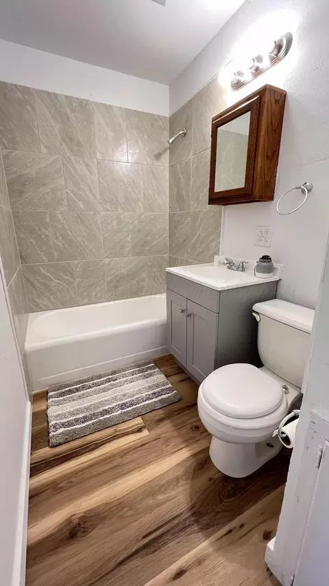 Bath - 4410 S Ong Street Amarillo Tx 79110-2042 St, Amarillo, TX 79110 photo 2 of 3