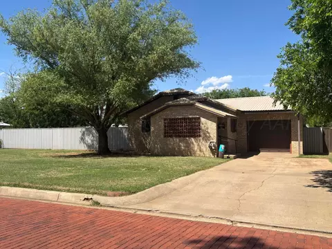 404 Avenue D Nw Childress Tx 79201, Childress, TX 79201