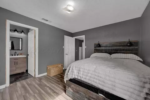 Bedroom - 504 E 5th Street Sunray Tx 79086-2506 St, Sunray, TX 79086 photo 4 of 5
