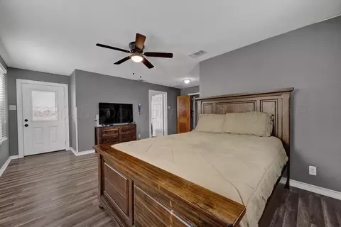 Bedroom - 504 E 5th Street Sunray Tx 79086-2506 St, Sunray, TX 79086 photo 5 of 5