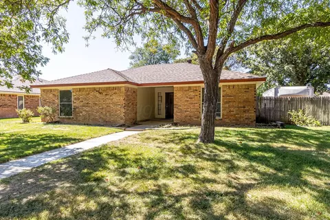8306 Olympia Drive Amarillo Tx 79110-4638 Dr, Amarillo, TX 79110