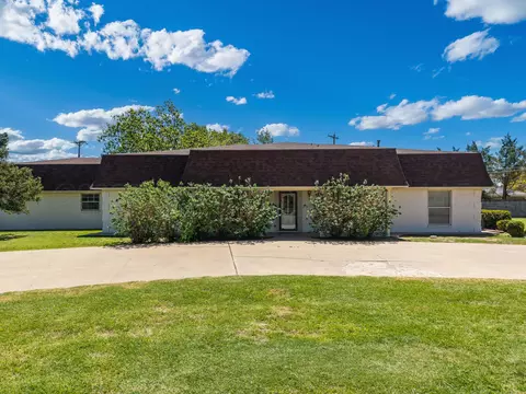 130 Bailey Avenue Dumas Tx 79029-3556 Ave, Dumas, TX 79029