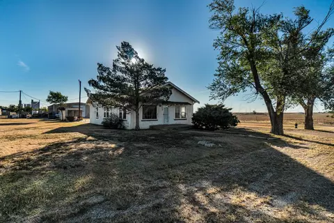 115 S Whorton Avenue Happy Tx 79052 Ave, Happy, TX 79042
