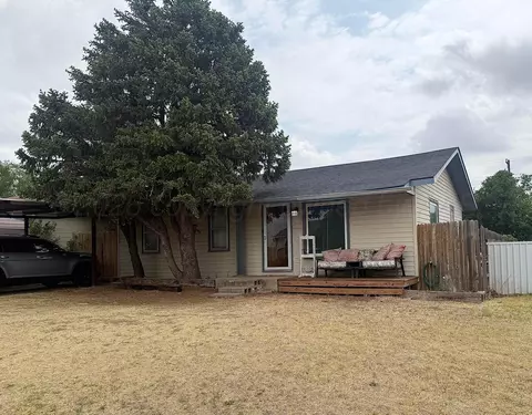 325 Stewart Stinnett Tx 79083, Stinnett, TX 79083