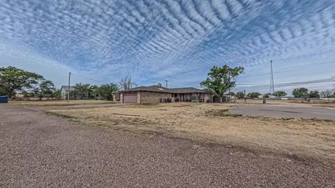 123 E Broadway Street Fritch Tx 79036 St, Fritch, TX 79036