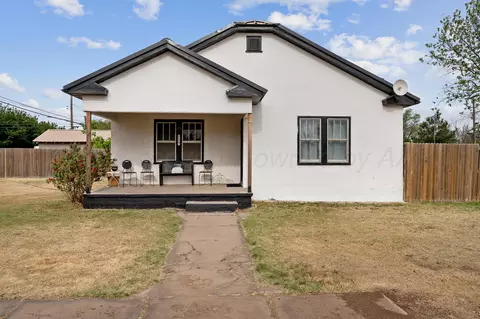 210 Hurley Avenue Claude Tx 79019 Ave, Claude, TX 79019