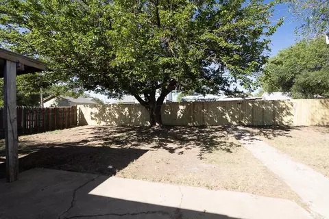 Exterior - 4422 S Ong Street Amarillo Tx 79110-2042 St, Amarillo, TX 79110 photo 3 of 3