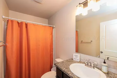 Bath - 4905 Hinson Street Amarillo Tx 79118-1031 St, Amarillo, TX 79118 photo 4 of 4